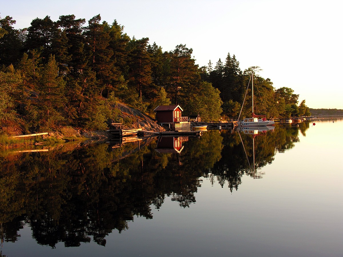 Stunning lakeside scenery on the Stockholm Archipelago