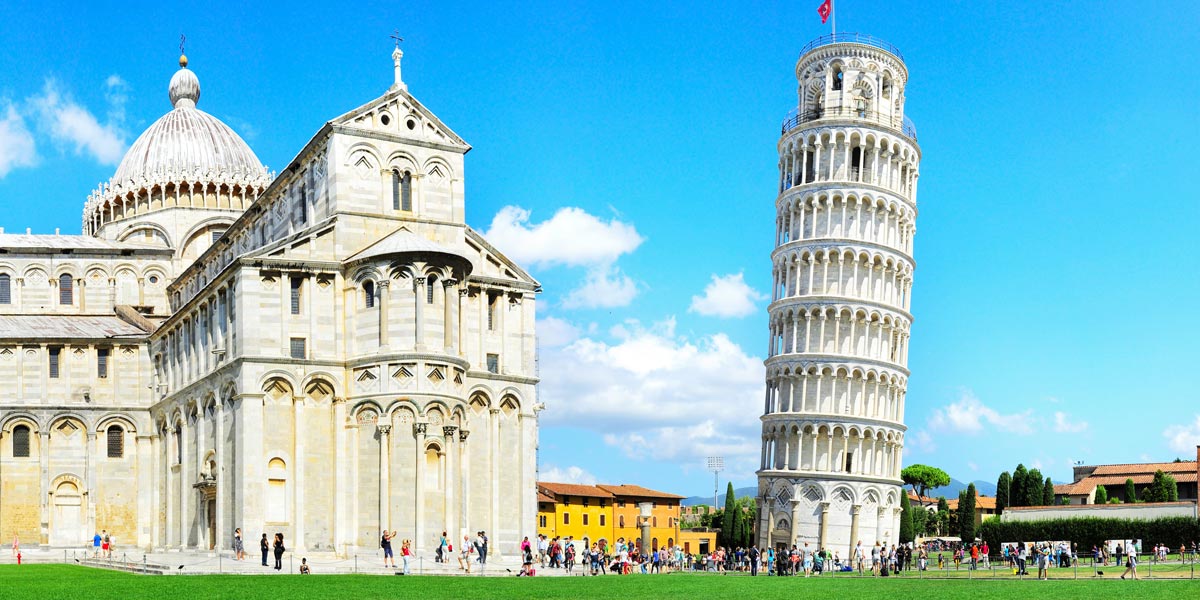 Leaning tower of Pisa, Italy