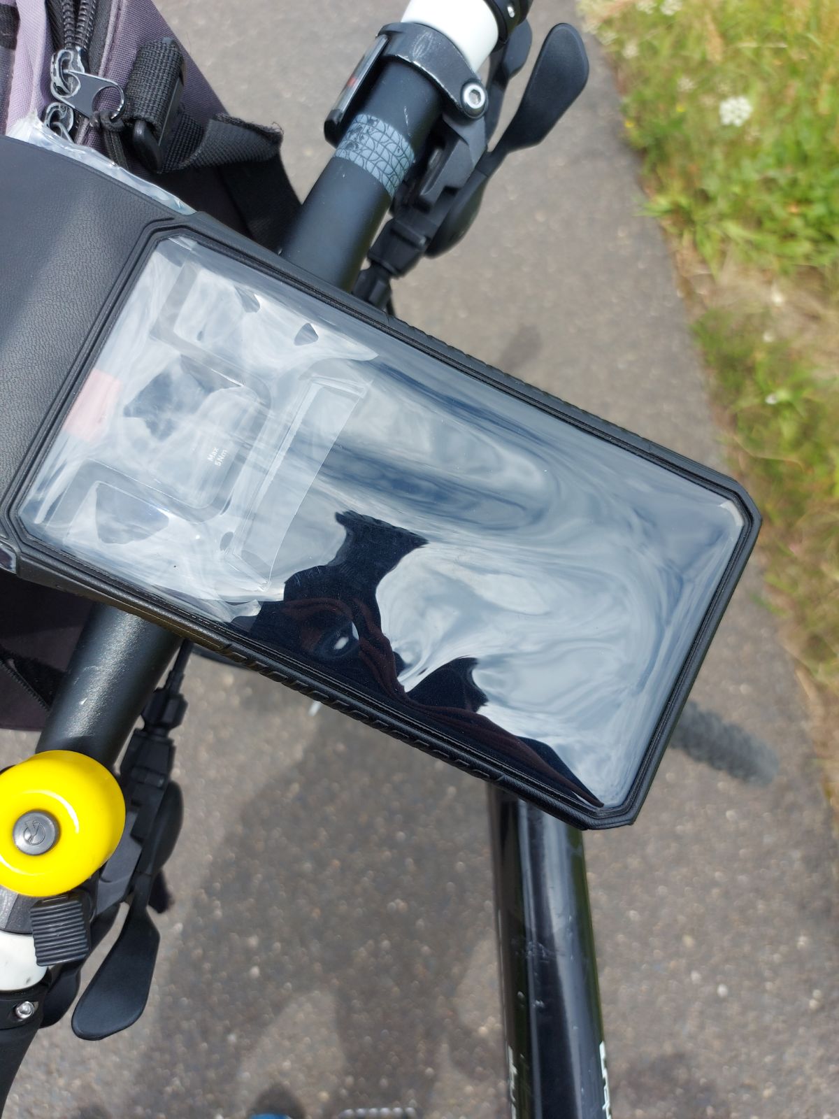 Phone Holder for Easy Navigation