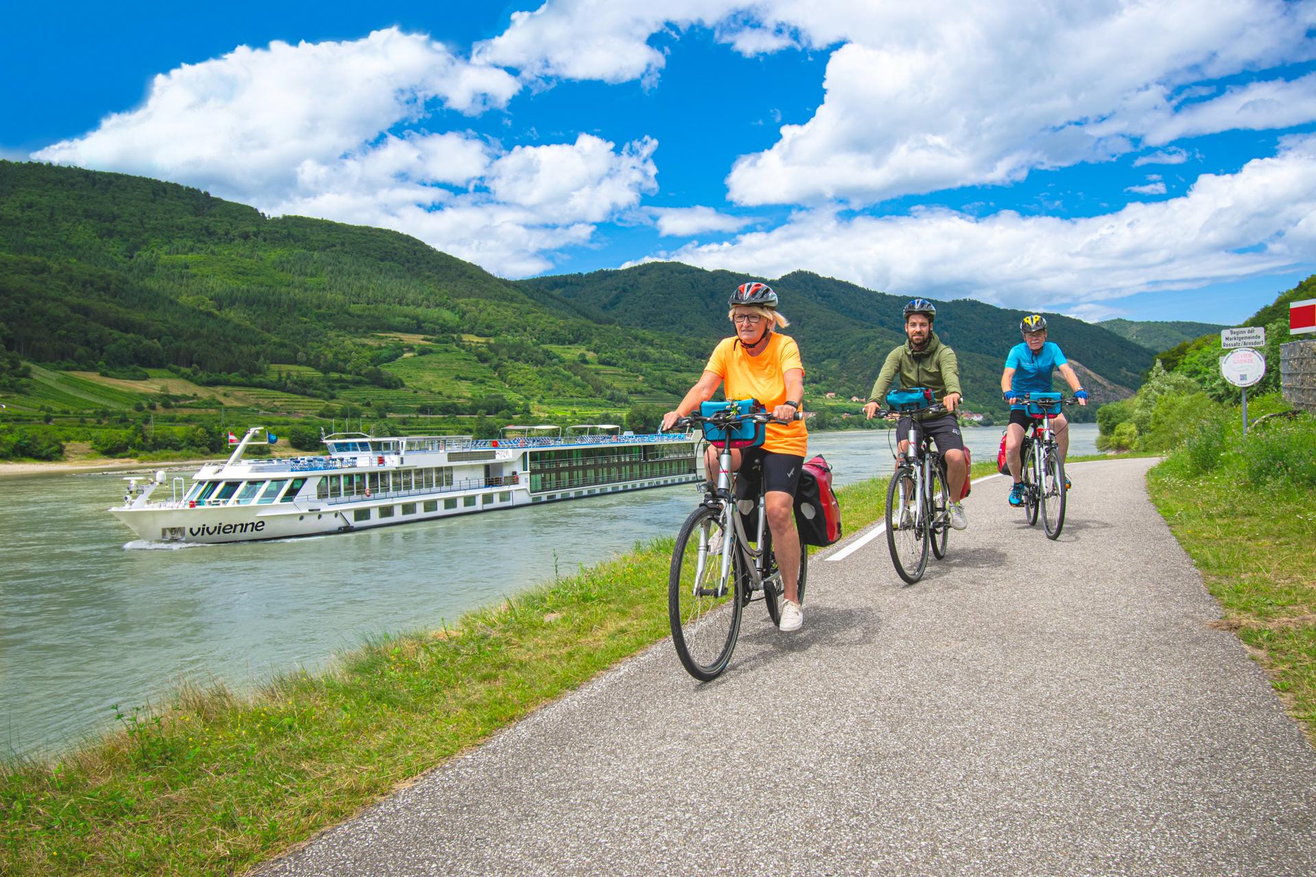 Cycling Alongside the MS Vivienne - Danube River - Passau to Budapest Boat & Bike Tour