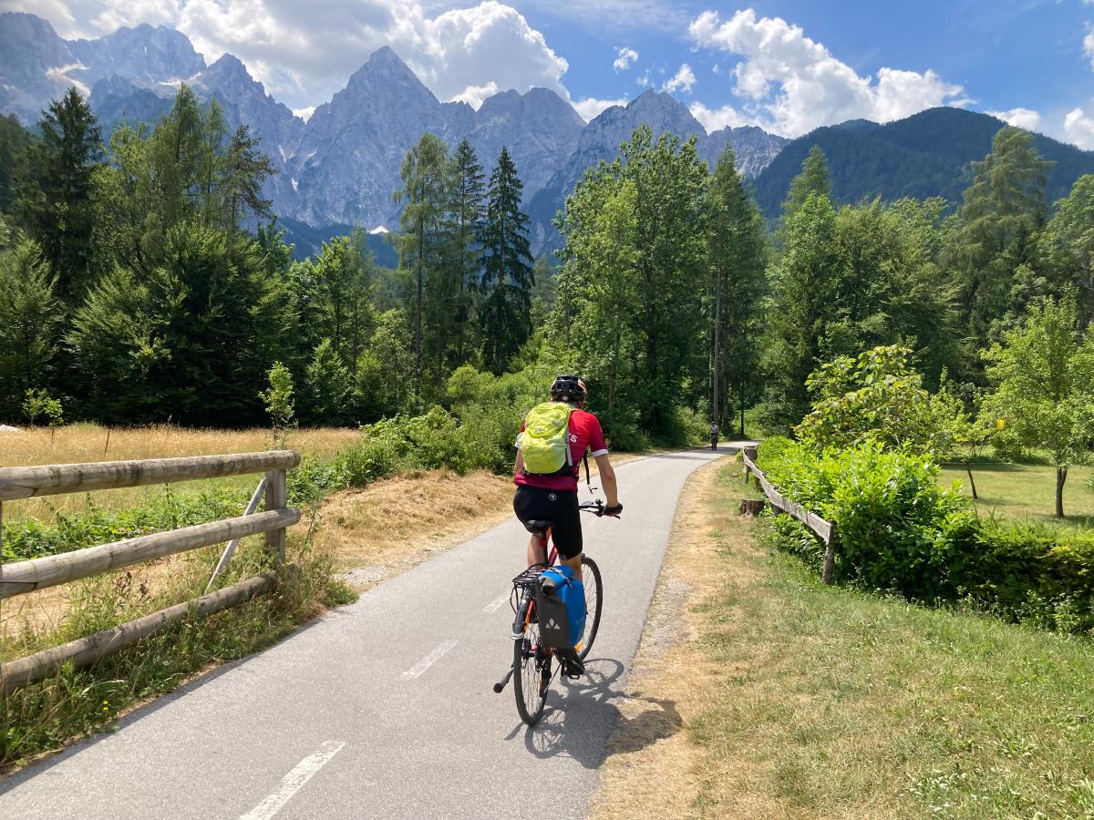 Mike Walsh - Slovenia's Castles, Lakes & Mountains