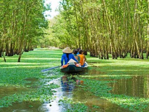 Angkor Wat to Hoi An - Mekong Canoe