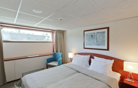 Main Deck Cabin Main Deck Cabin