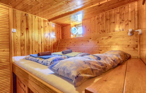 Double Cabin Below Deck Double Cabin Below Deck