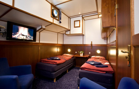 Premium Twin Cabin