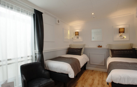 Twin Cabin Twin Cabin