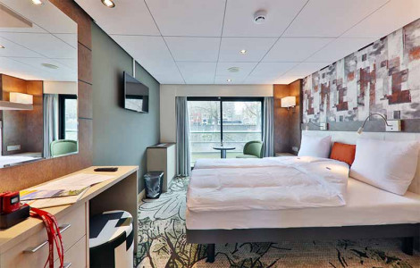 Superior Double Cabin (middle or upper deck)