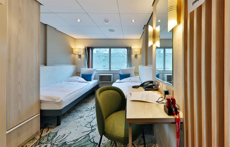 Comfort Twin Cabin Middle Deck