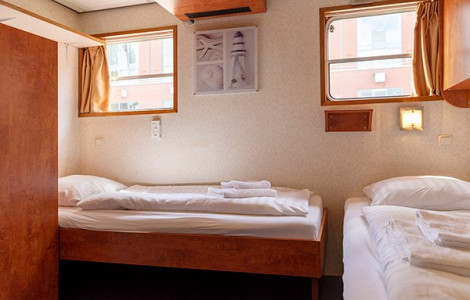 Twin Cabin Lower Deck Twin Cabin Lower Deck