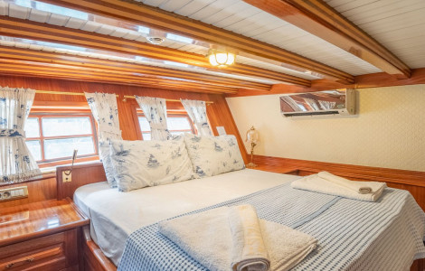 Double Room Double Room