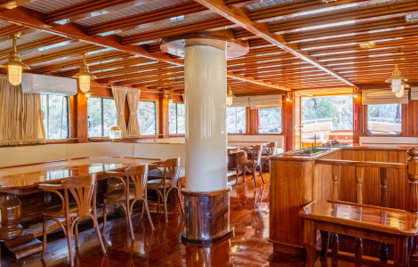 Dining Area Dining Area